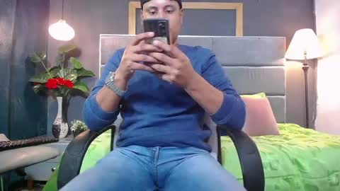 Snapshot of noah_oliver1 chatting on 7, 6, 2026 NOAH online show from 7, 6, 2026