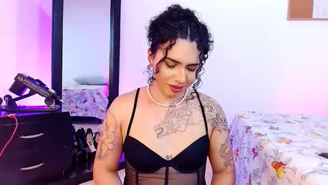 noahmonroe_11 online show from 14, 11, 2025