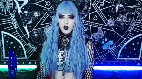 caroline online show from 18, 12, 2024