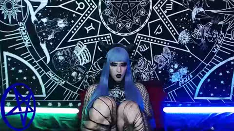 caroline online show from 21, 12, 2024