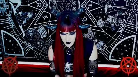 caroline online show from 25, 1, 2025