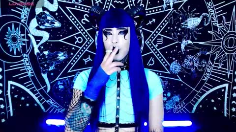 caroline online show from 11, 9, 2025