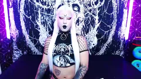 caroline online show from 21, 5, 2026