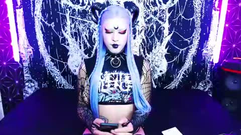 caroline online show from 26, 6, 2026