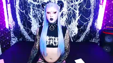 caroline online show from 14, 7, 2026
