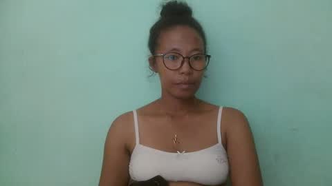 Snapshot of noellah chatting on 4, 3, 2025 noellah online show from 4, 3, 2025