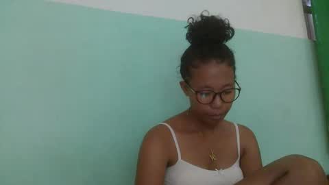 Snapshot of noellah chatting on 5, 3, 2025 noellah online show from 5, 3, 2025