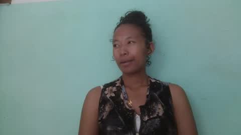 Snapshot of noellah chatting on 6, 3, 2025 noellah online show from 6, 3, 2025