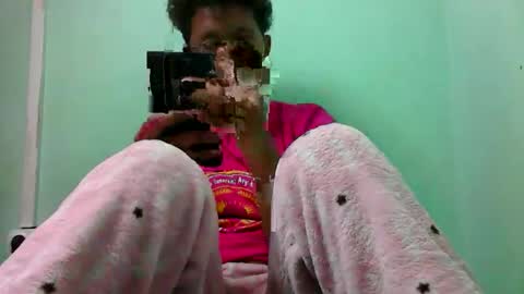 Snapshot of noellah chatting on 10, 9, 2025 noellah online show from 10, 9, 2025