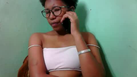 Snapshot of noellah chatting on 14, 10, 2025 noellah online show from 14, 10, 2025