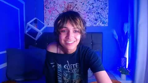 Snapshot of noellee__ chatting on 6, 10, 2025 CALL ME APRIL online show from 6, 10, 2025