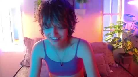 Snapshot of noellee__ chatting on 7, 10, 2025 CALL ME APRIL online show from 7, 10, 2025