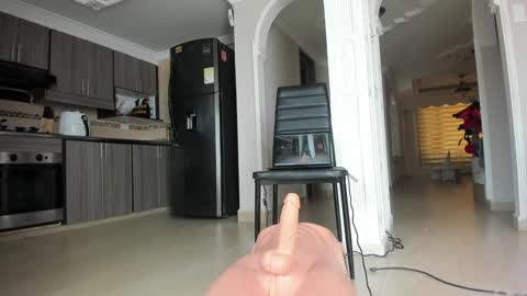  In instagram dayhannanoemi online show from 10, 2, 2026