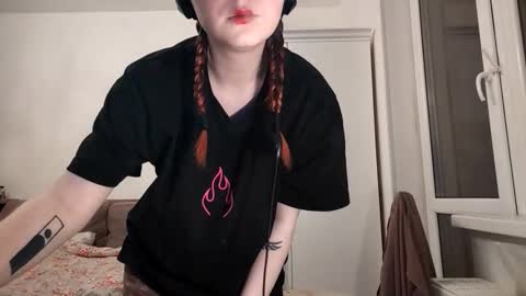 Snapshot of noemileclerc chatting on 24, 2, 2026 Lisa online show from 24, 2, 2026