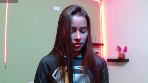 Noha Thomson online show from 24, 1, 2025