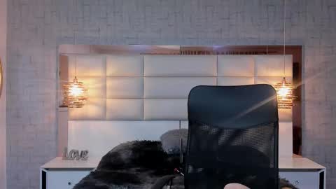  Nohemi   online show from 19, 11, 2025