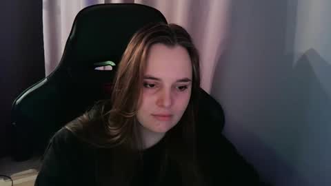 noir_ember_ online show from 29, 9, 2025