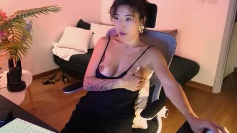 Snapshot of noirelysia chatting on 16, 12, 2025 noirelysia online show from 16, 12, 2025