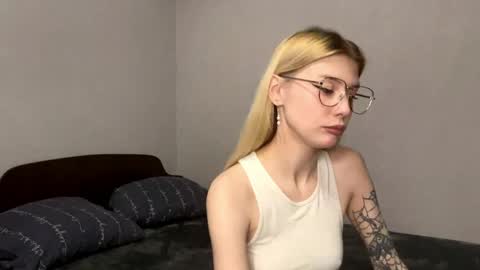 Snapshot of nolabussing chatting on 13, 5, 2026 Sofia online show from 13, 5, 2026