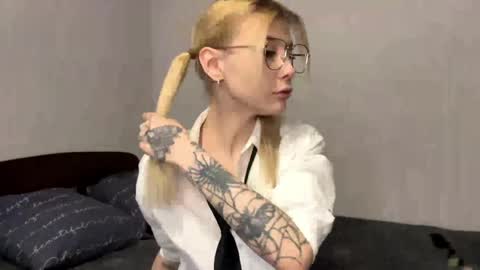 Snapshot of nolabussing chatting on 18, 5, 2026 Sofia online show from 18, 5, 2026