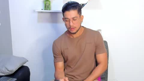 Snapshot of nolan_joness chatting on 8, 5, 2026 Im Nolan online show from 8, 5, 2026