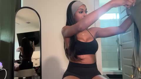 Snapshot of noodsovernudes chatting on 25, 4, 2026 NoodsOverNudes online show from 25, 4, 2026