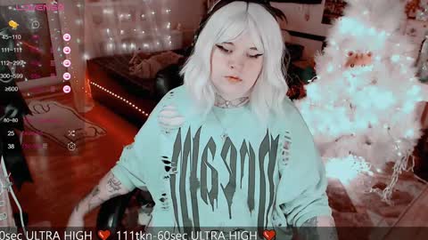 Snapshot of noori_hope chatting on 1, 1, 2025 Noori online show from 1, 1, 2025