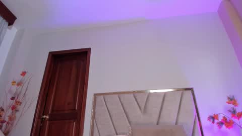 Nora Da Silva online show from 3, 2, 2026