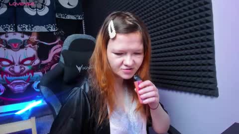 Snapshot of nora_lovvv chatting on 16, 10, 2025 Nora online show from 16, 10, 2025