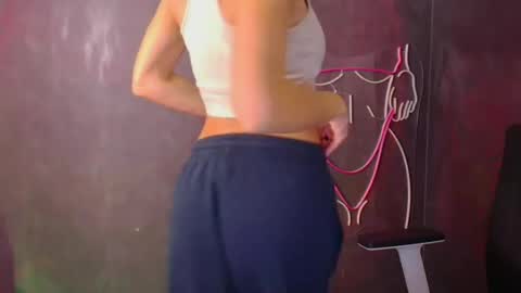 Nora online show from 15, 9, 2025