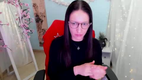 Nora online show from 5, 4, 2026