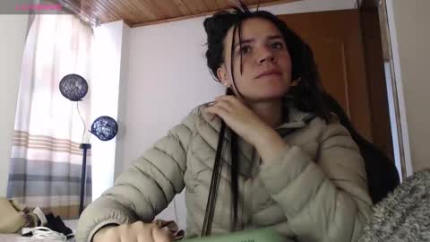 Snapshot of noreen_ chatting on 11, 11, 2025 noreen_ online show from 11, 11, 2025