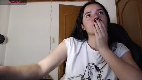 Snapshot of noreen_ chatting on 14, 11, 2025 noreen_ online show from 14, 11, 2025