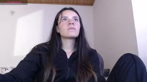 Snapshot of noreen_ chatting on 3, 12, 2025 noreen_ online show from 3, 12, 2025