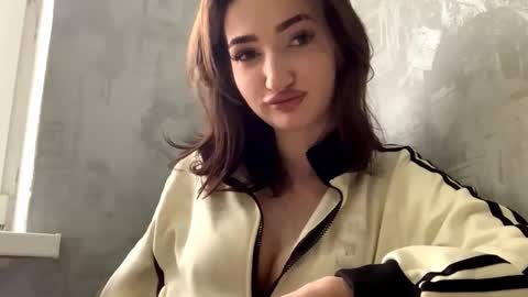 Rina online show from 4, 12, 2025