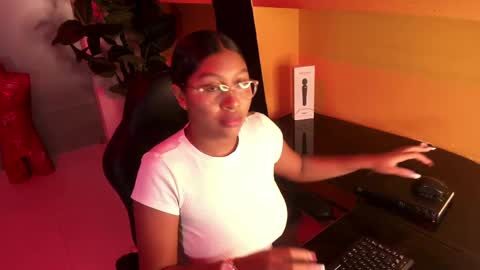 Snapshot of northblackwood chatting on 22, 11, 2025 North online show from 22, 11, 2025