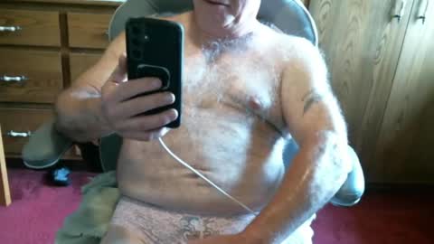 Snapshot of northcountryguy762 chatting on 17, 5, 2026 northcountryguy762 online show from 17, 5, 2026