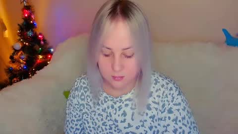 Snapshot of not_nakedcat chatting on 19, 12, 2024 hi glad to chat online show from 19, 12, 2024