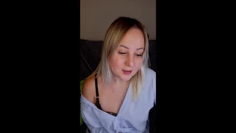 Snapshot of not_nakedcat chatting on 27, 9, 2025 hi glad to chat online show from 27, 9, 2025