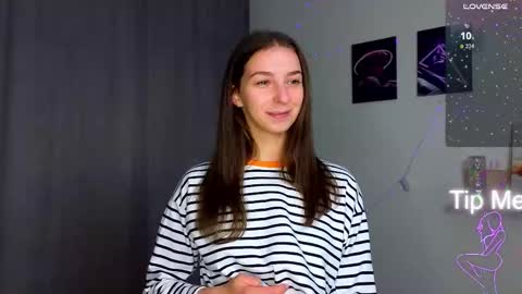 Snapshot of not_yourtoy chatting on 1, 10, 2025 Hello My name is Helene NTMU Finger up if u like what u see online show from 1, 10, 2025