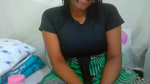 Snapshot of notoy1 chatting on 28, 9, 2025 notoy1 online show from 28, 9, 2025