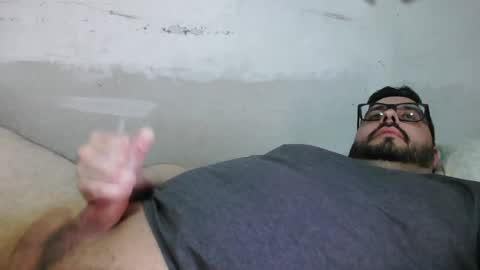 Snapshot of notrak12 chatting on 17, 4, 2026 notrak12 online show from 17, 4, 2026
