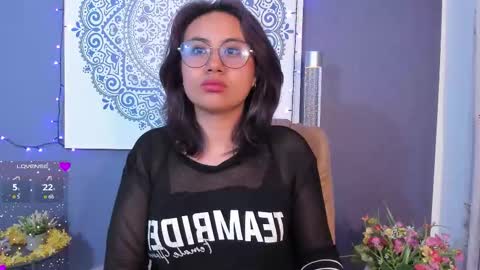 Snapshot of nova_allen chatting on 24, 9, 2025 n o v a online show from 24, 9, 2025