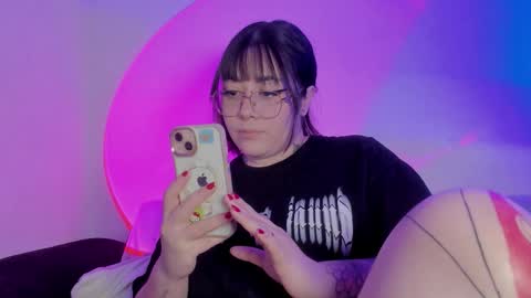  s online show from 3, 2, 2026