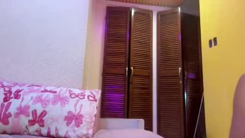 nova_licious online show from 26, 5, 2026