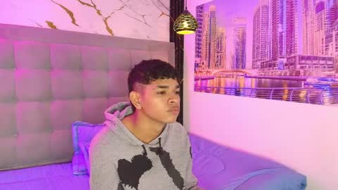 Snapshot of nova_mitchell chatting on 15, 5, 2026 NOVA online show from 15, 5, 2026