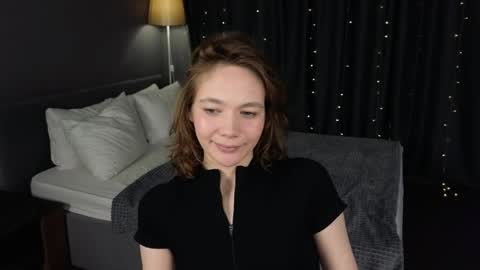 Snapshot of novaeva_ chatting on 19, 5, 2026 Eva online show from 19, 5, 2026
