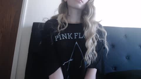 Olivia online show from 8, 3, 2025