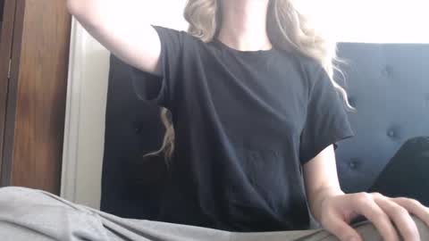 Olivia online show from 12, 3, 2025