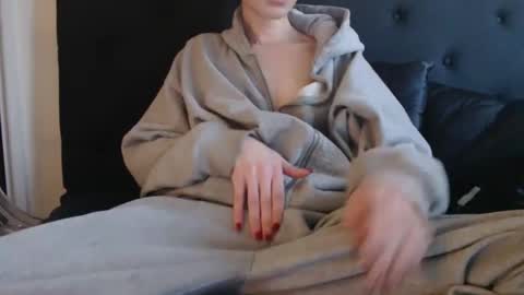 Olivia online show from 26, 9, 2025